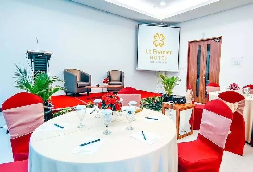 Le Premier Hotel Kota Deltamas