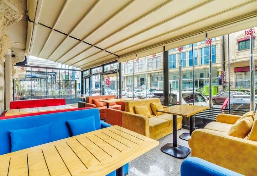 Maris Hotel Baku