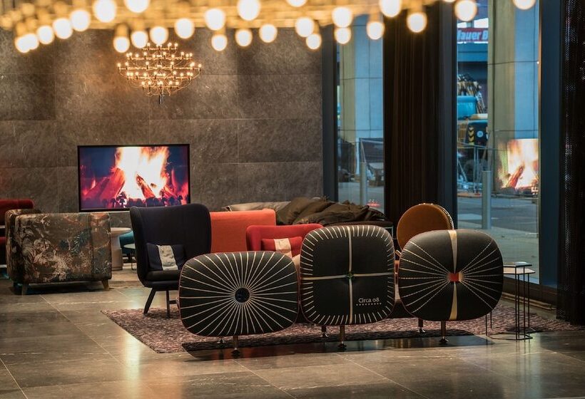 Motel One Berlin Alexanderplatz