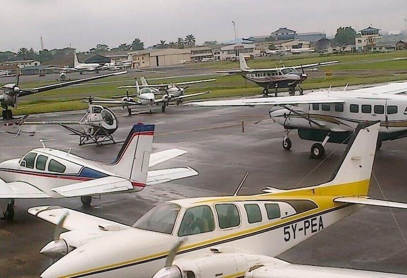 پانسیون Red Buffalo House