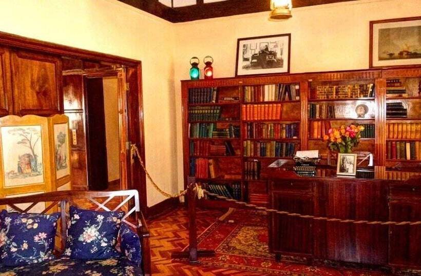 پانسیون Red Buffalo House