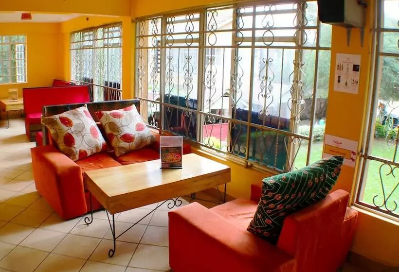 پانسیون Red Buffalo House