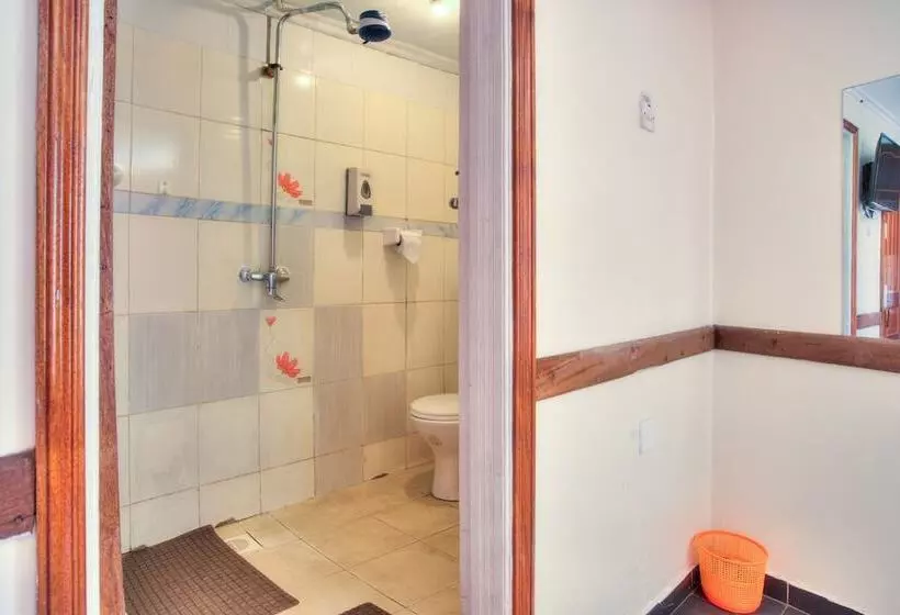 پانسیون Red Buffalo House