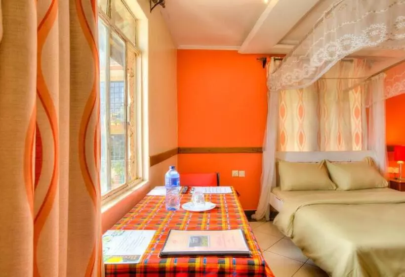 پانسیون Red Buffalo House