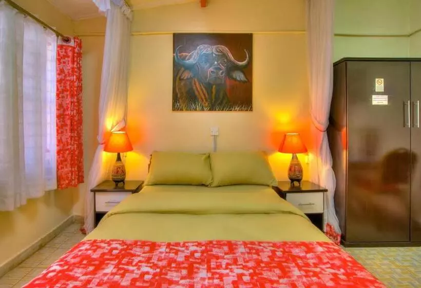 پانسیون Red Buffalo House