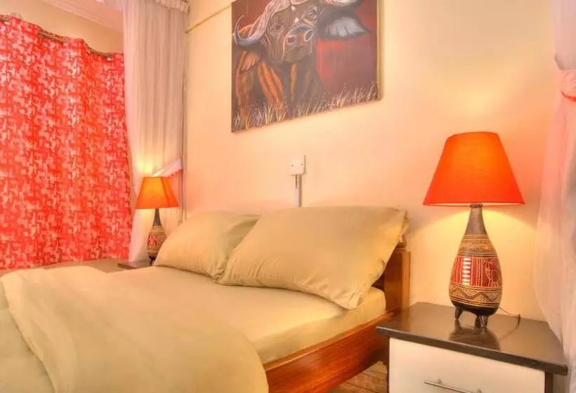 پانسیون Red Buffalo House