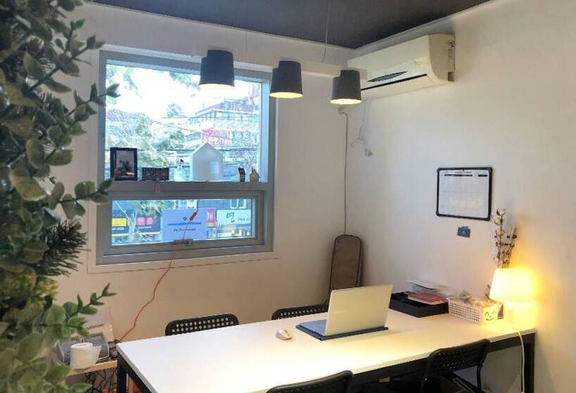 펜션 Seoul Yeonhuijang Guest House