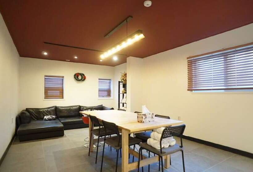 펜션 Seoul Yeonhuijang Guest House