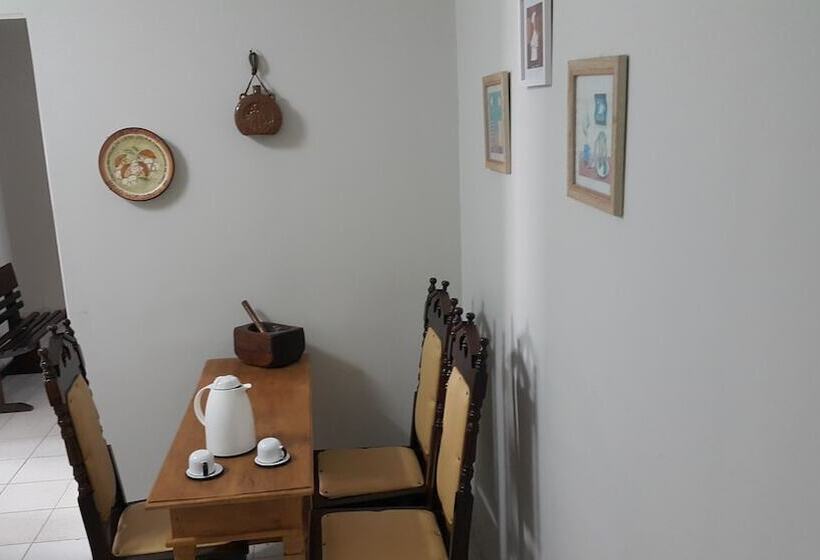 ペンション Tj House Hospedagem