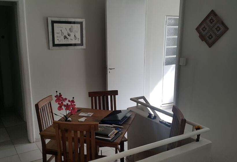 ペンション Tj House Hospedagem