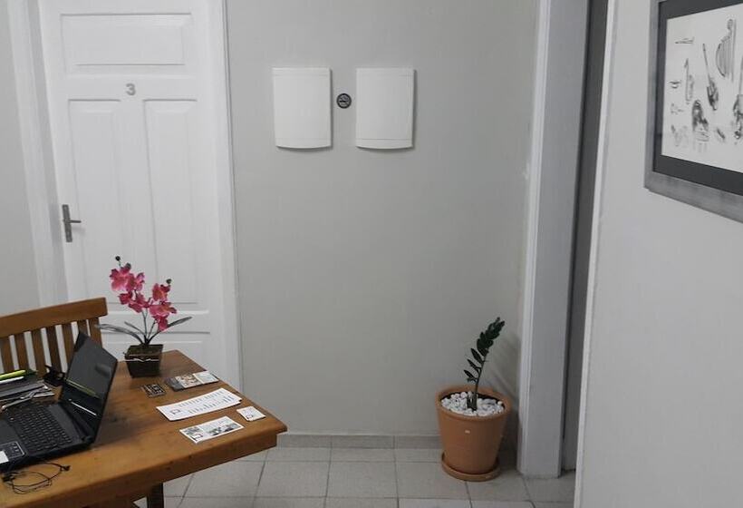 ペンション Tj House Hospedagem