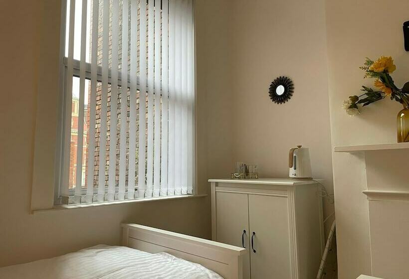 بنسيون Citystays Rooms With Free Parking