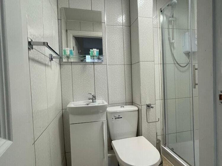 بنسيون Citystays Rooms With Free Parking