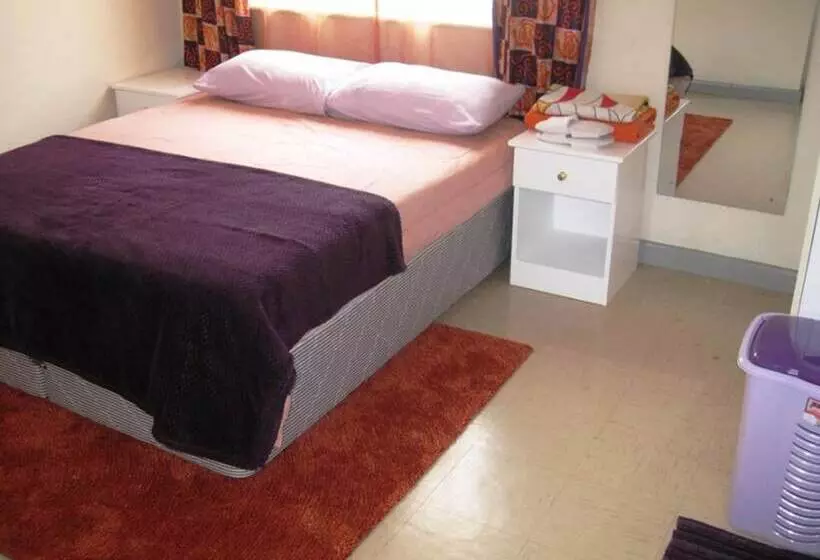 پانسیون Velvet House