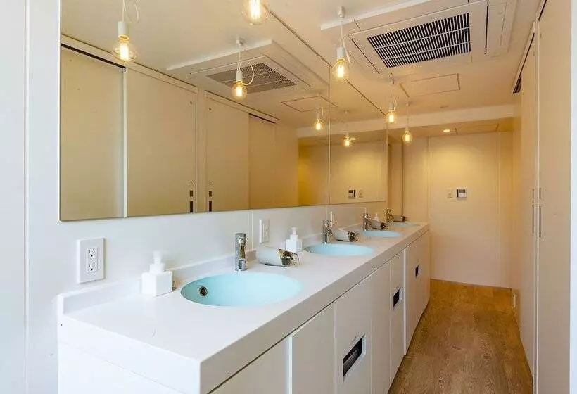 Plat Hostel Keikyu Kamakura Wave