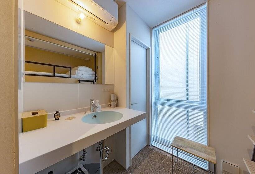 Plat Hostel Keikyu Kamakura Wave