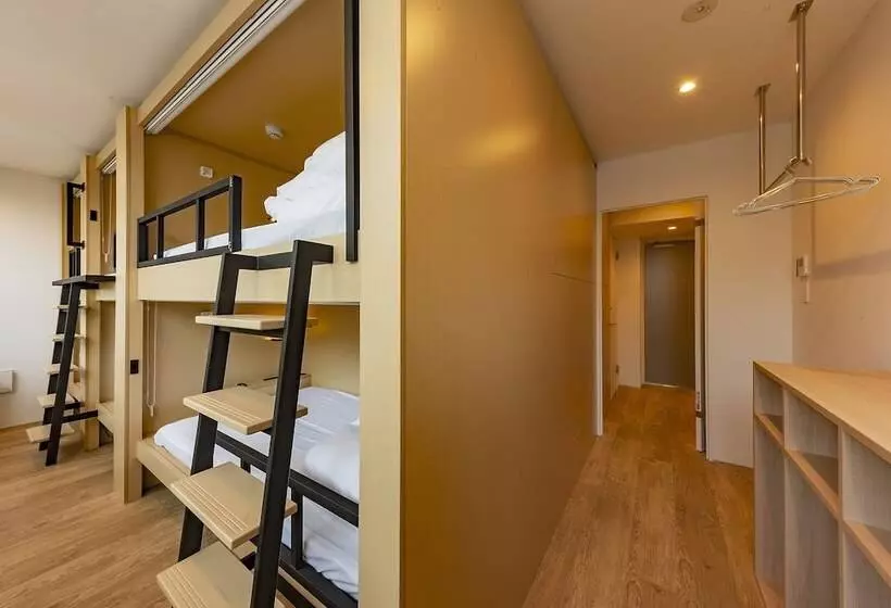 Plat Hostel Keikyu Kamakura Wave
