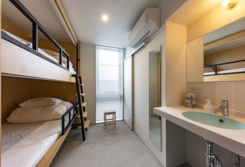 Plat Hostel Keikyu Kamakura Wave