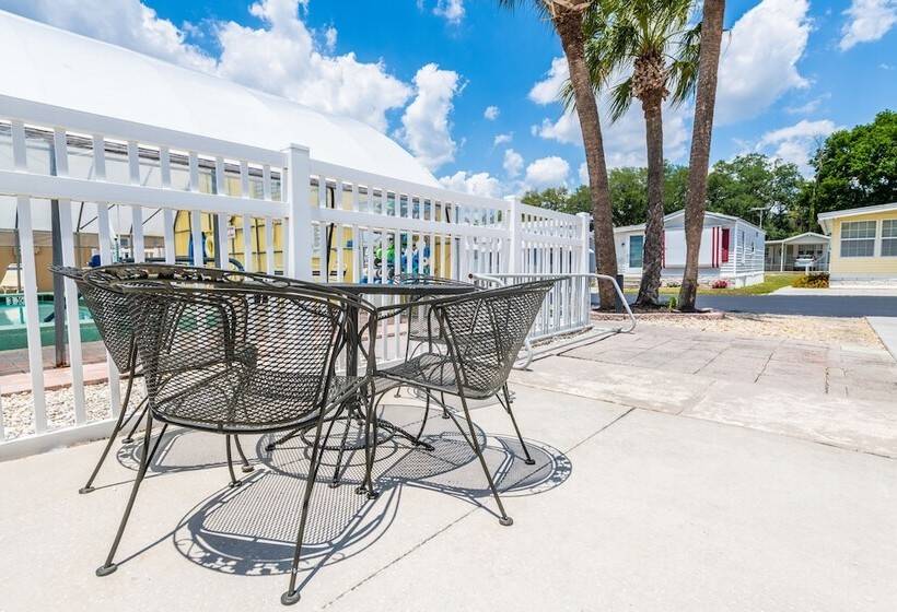 リゾートホテル Rainbow Village Of Zephyrhills