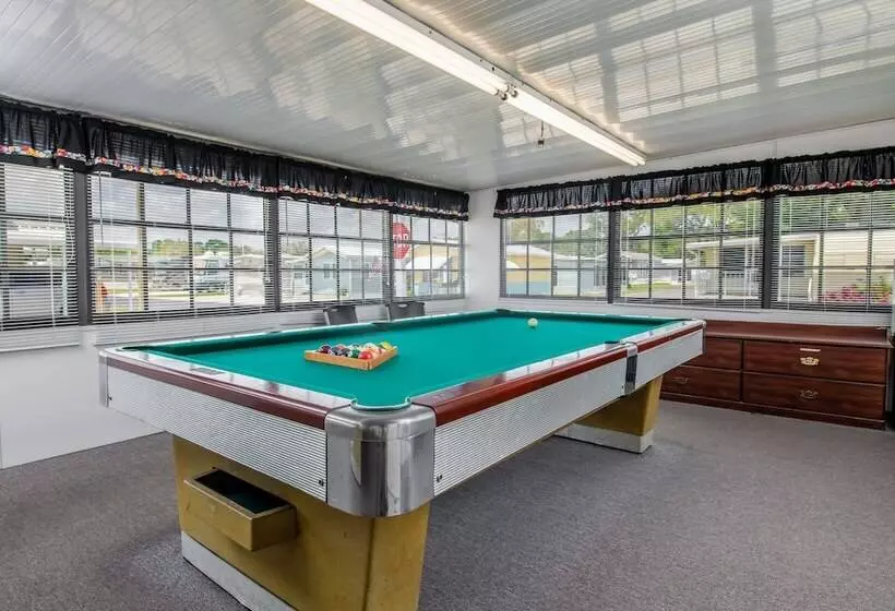 Lomakeskus Rainbow Village Of Zephyrhills