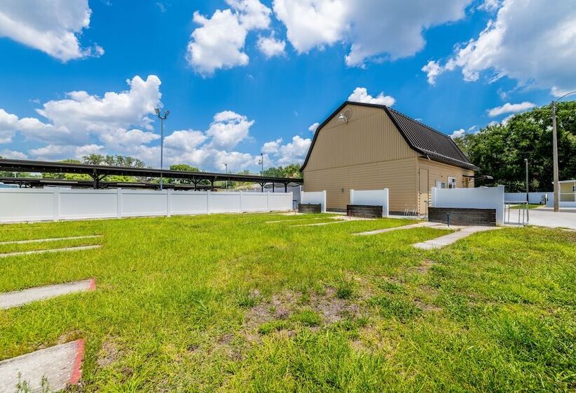 リゾートホテル Rainbow Village Of Zephyrhills
