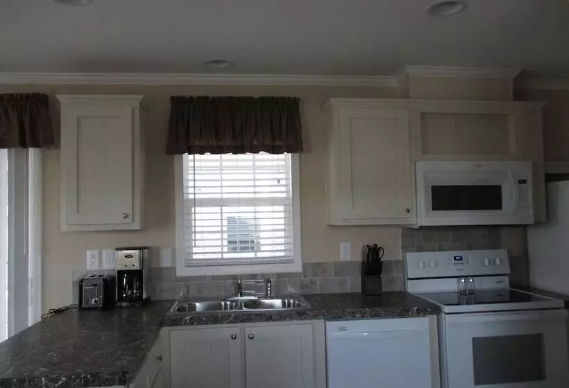 Lomakeskus Rainbow Village Of Zephyrhills