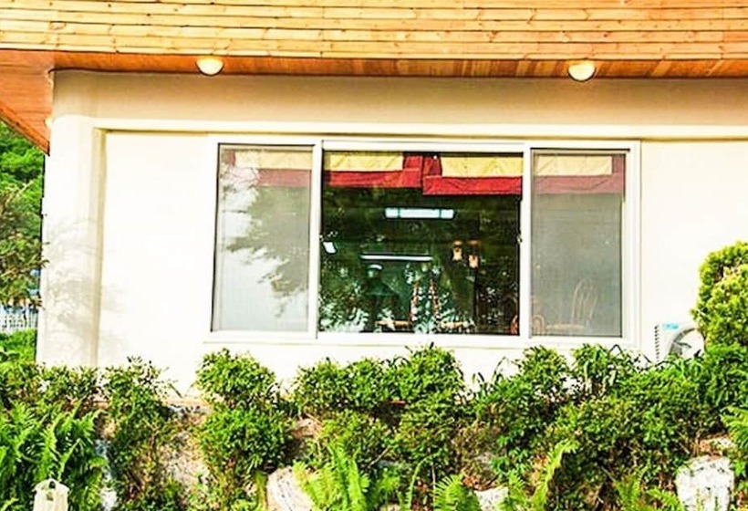 Ganghwado Noeulbit Meomuneunjip Pension