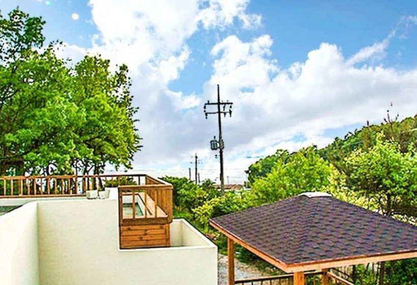 Ganghwado Noeulbit Meomuneunjip Pension