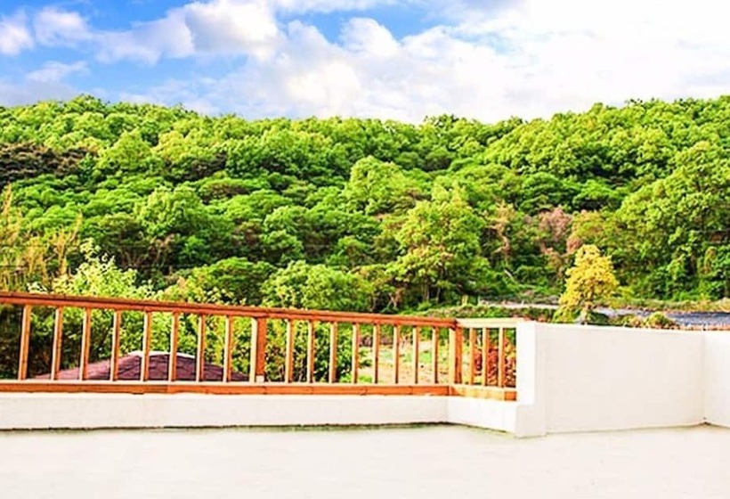 Ganghwado Noeulbit Meomuneunjip Pension