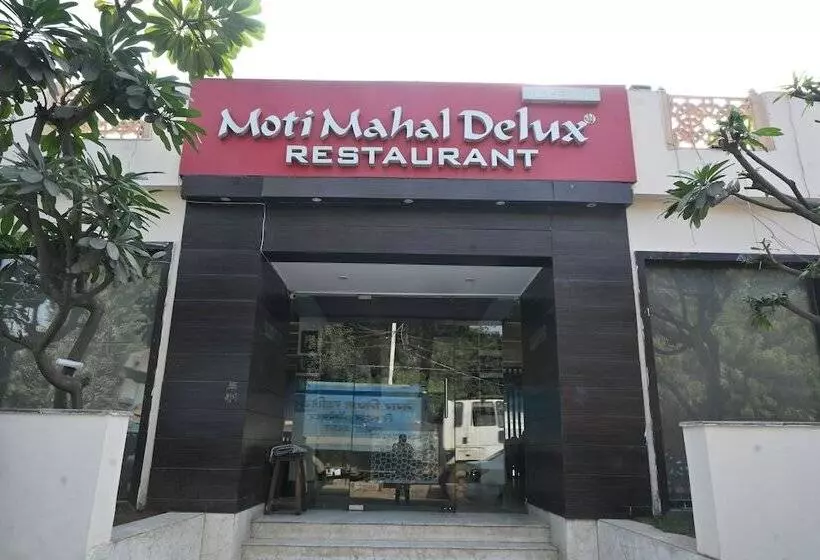 Hotelli Regency Square