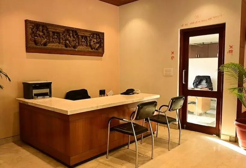 Hotelli Regency Square