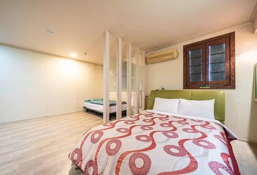 Daebudo Hue Motel