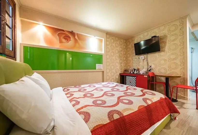 Daebudo Hue Motel