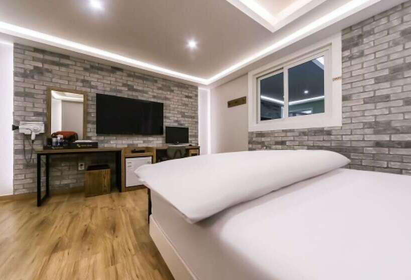 מוטל Daegu Dongdaegu Station Sweet