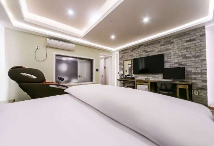 מוטל Daegu Dongdaegu Station Sweet