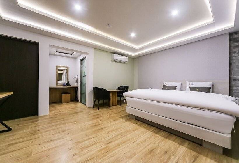 מוטל Daegu Dongdaegu Station Sweet