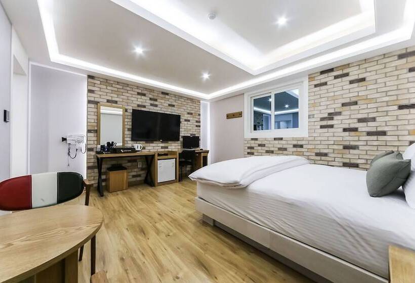 מוטל Daegu Dongdaegu Station Sweet