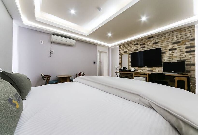 מוטל Daegu Dongdaegu Station Sweet