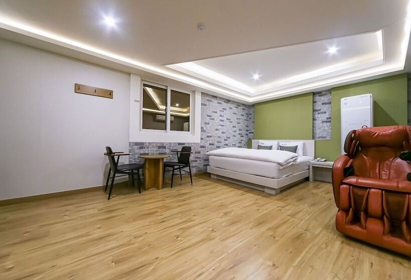 מוטל Daegu Dongdaegu Station Sweet