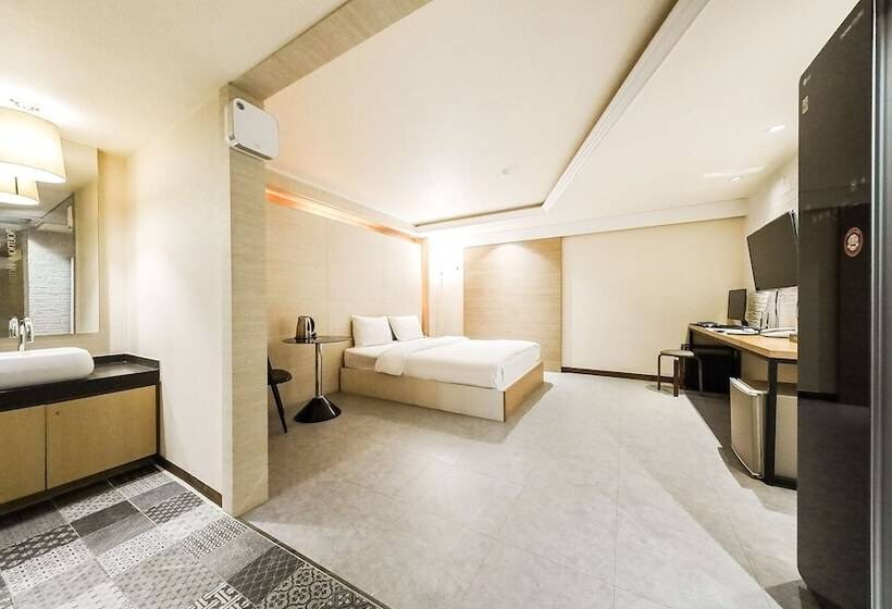 モーテル Daegu Seongseo Owall