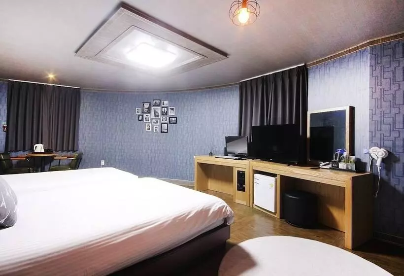 モーテル Gwangju Sinandong Zeus