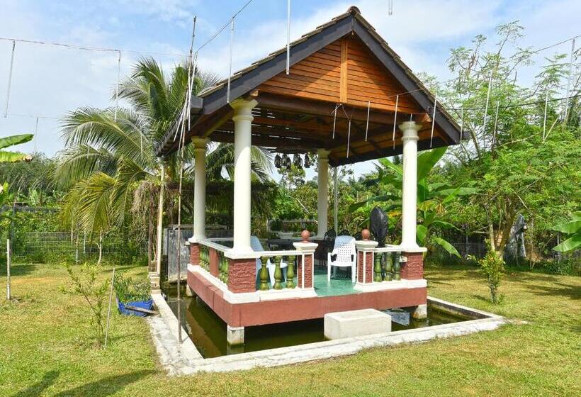 Hotel Capital O 90558 My Daddy Farm Chalet