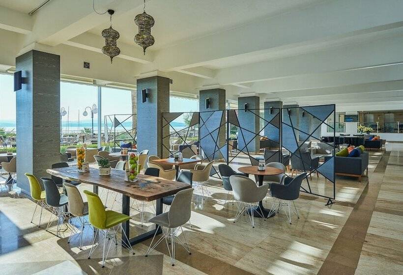 Altin Yunus Apart Beach Plus