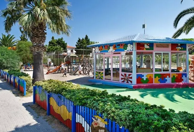 Altin Yunus Apart Beach Plus