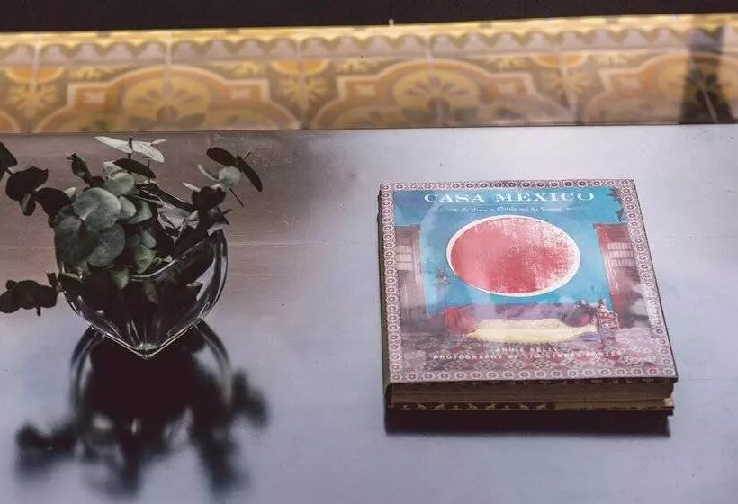 تختخواب و صبحانه Boutique By The Museo