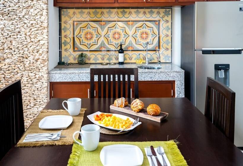 ベッドアンドブレックファースト Boutique By The Museo