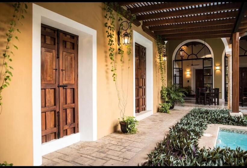 ベッドアンドブレックファースト Boutique By The Museo