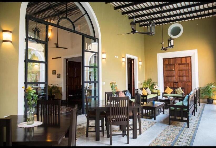 ベッドアンドブレックファースト Boutique By The Museo