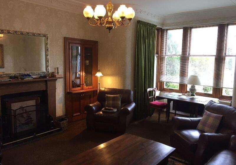 Bed and Breakfast Dunallan Guest House