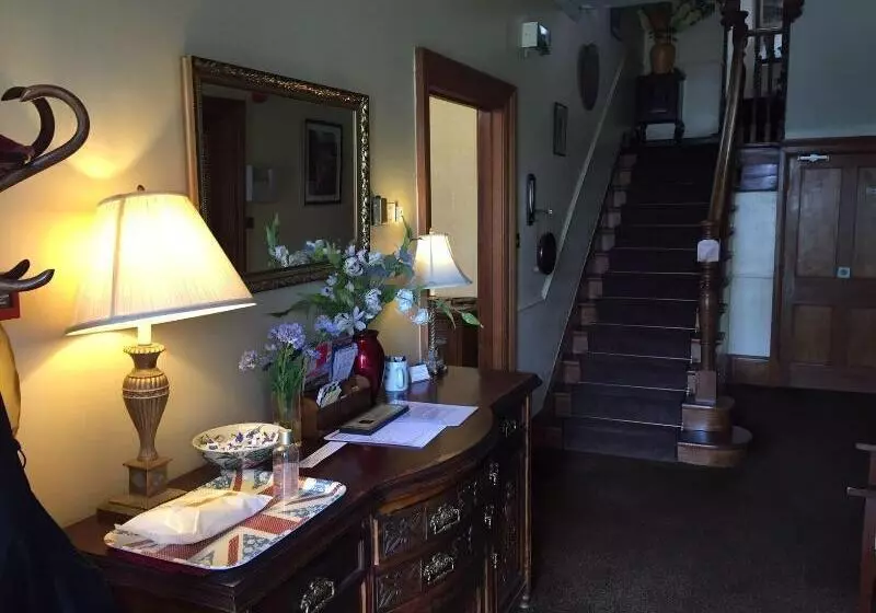 Bed and Breakfast Dunallan Guest House